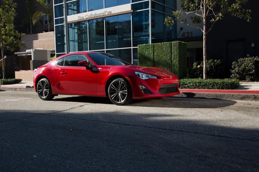  Scion FR-S 2015 года  (фото 9 из 12)